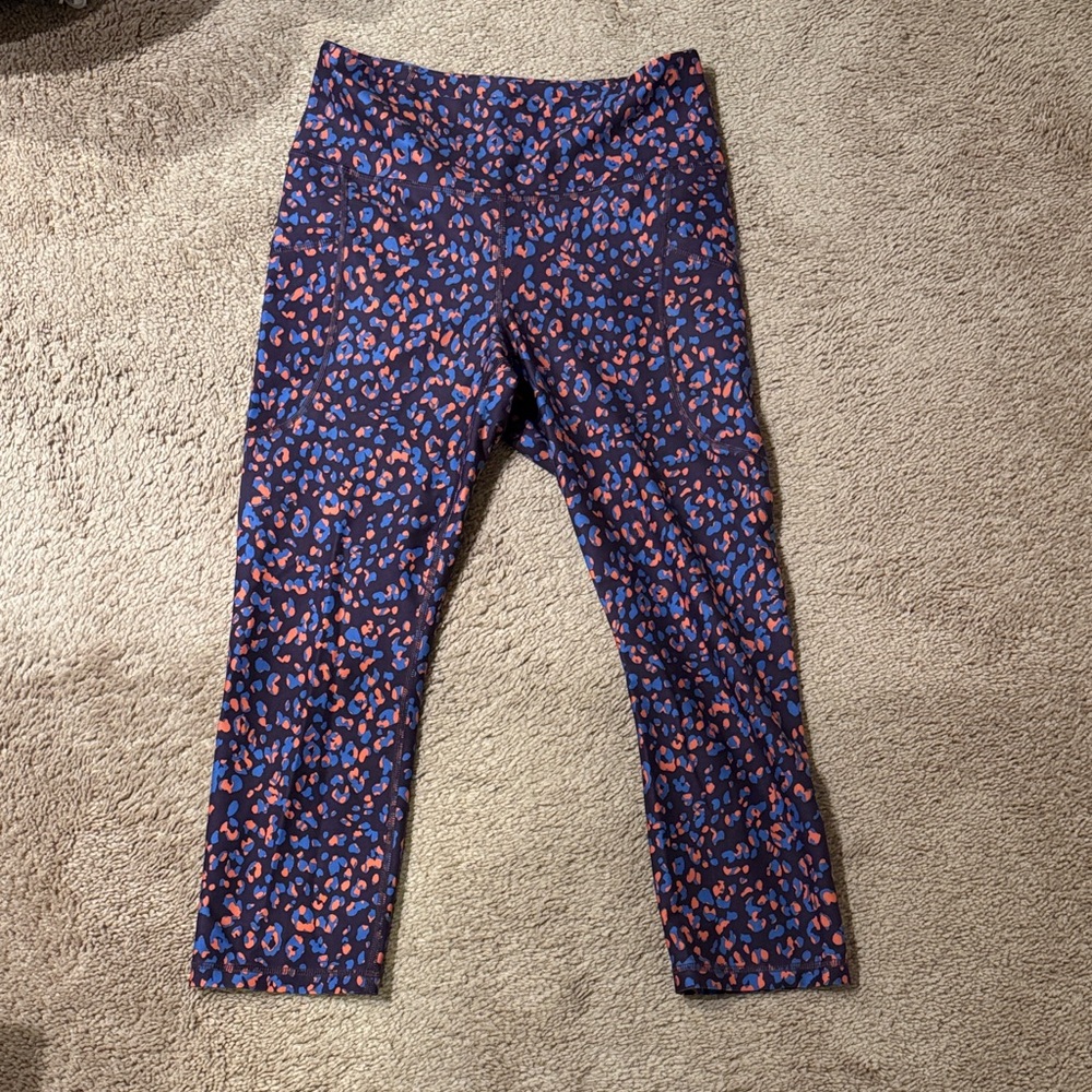 Old Navy Women's Purple Leopard Print Leggings Size Medium w/ Pockets!